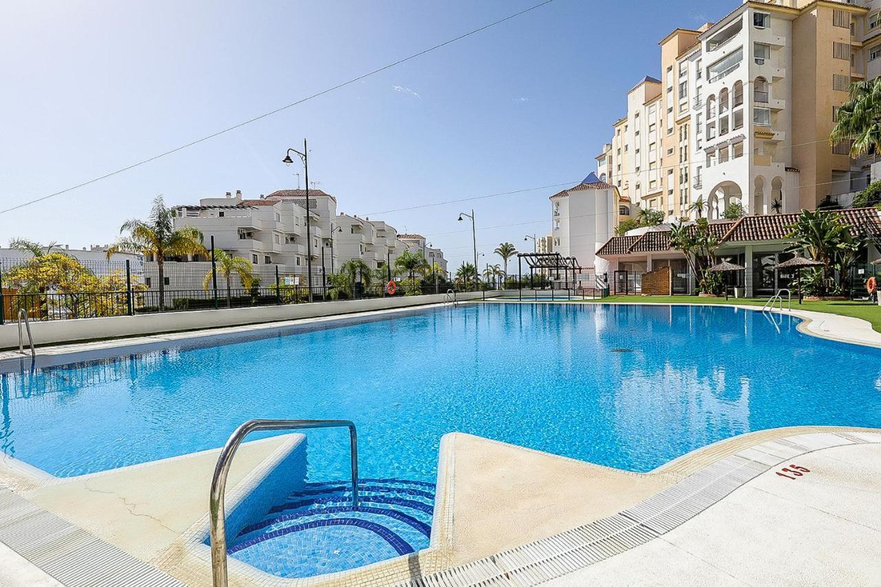 Real Sofia Puerto Estepona Ngoại thất bức ảnh
